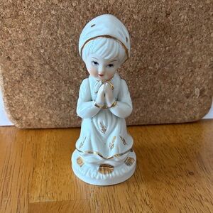 Vintage TOMA FIGURINE Girl Praying, Porcelain w/Gold Accent #7003 Korea 4 1/2"